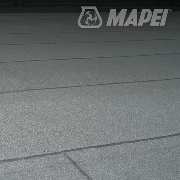 Membrana asfáltica Mapethene TA Mapei lista para aplicar con soplete