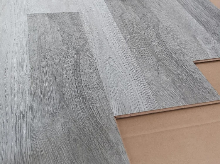 Piso Flotante Gris Verdoso 8,3 mm Satinado Caja 1,95 m2